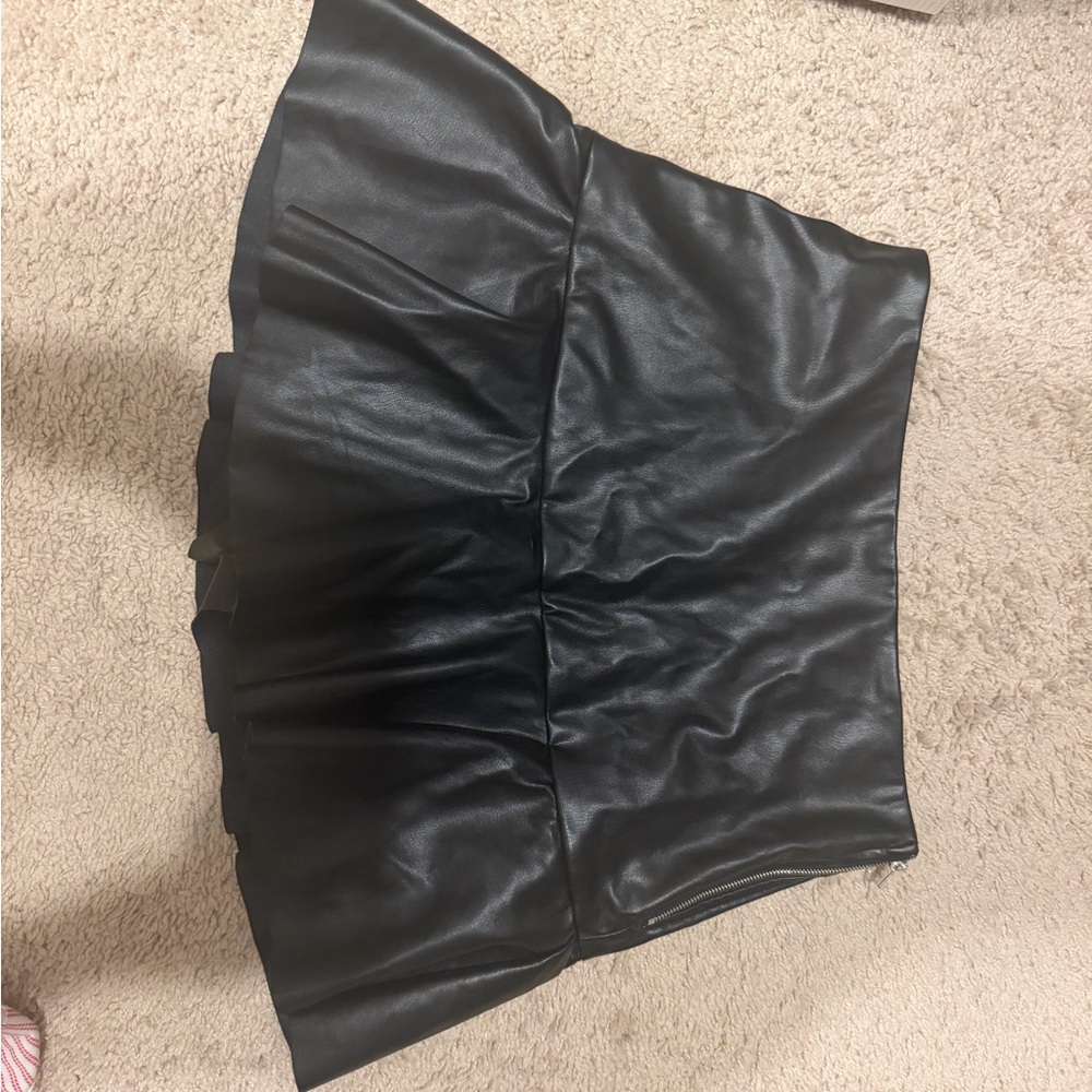 Elegant Black A-Line Leather Skirt